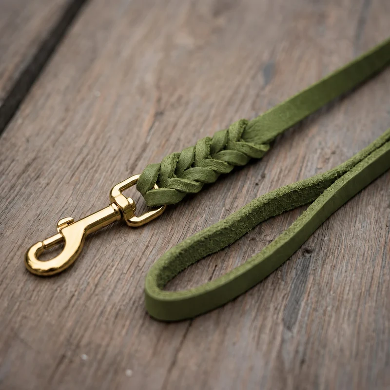 Bellepet Fettlederleine extra geflochten mit Handschlaufe – Messing