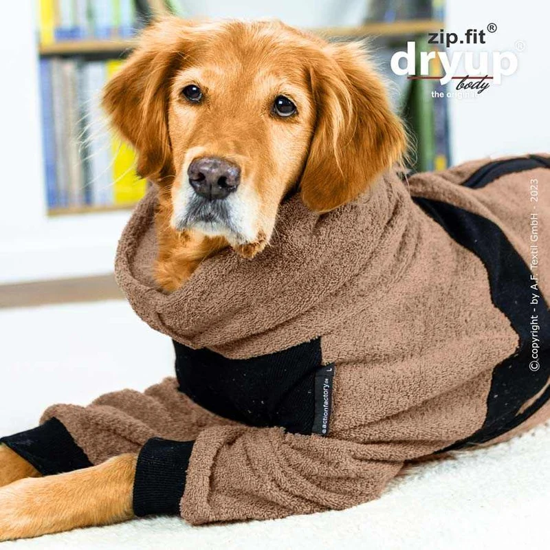 DRYUP BODY® Hundebademantel mit Beinen Coffee