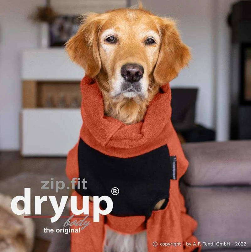 DRYUP BODY® Hundebademantel mit Beinen Rost-Rot