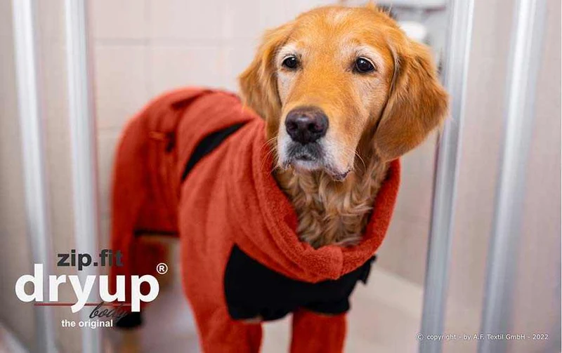 DRYUP BODY® Hundebademantel mit Beinen Rost-Rot