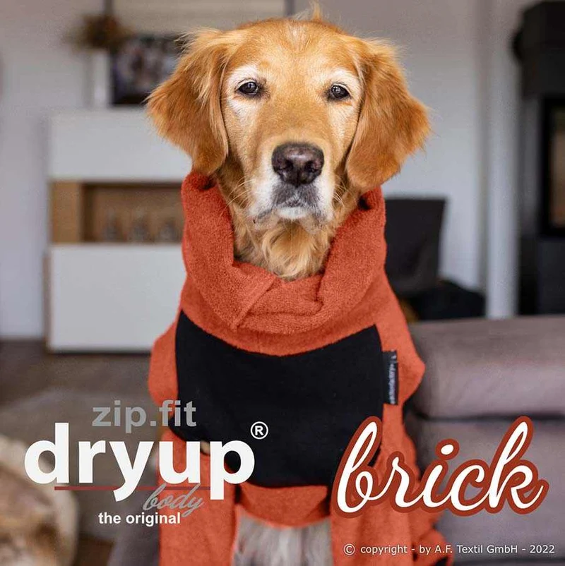 DRYUP BODY® Hundebademantel mit Beinen Rost-Rot
