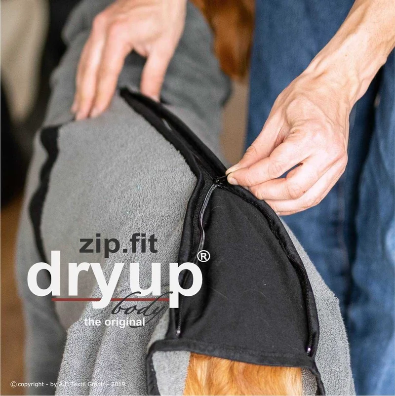 DRYUP BODY® Hundebademantel mit Beinen Grau