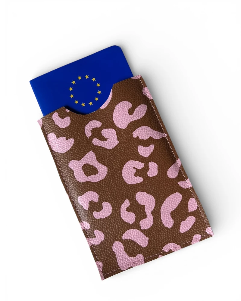 Impfpasshülle für den EU-Heimtierausweis – Leo Braun/Rosa