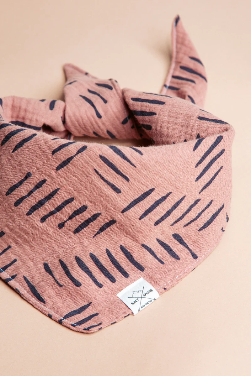 Wild Trails Blush | Hundebandana