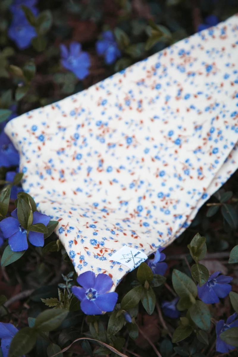 Pure Flower | Hundebandana