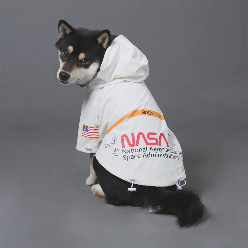 NASA Reflective Space Suit - Fancy Regenmantel für Hunde!