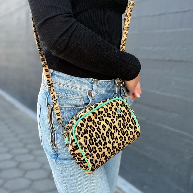 "Lou Lou Leo Crossbody Tasche"