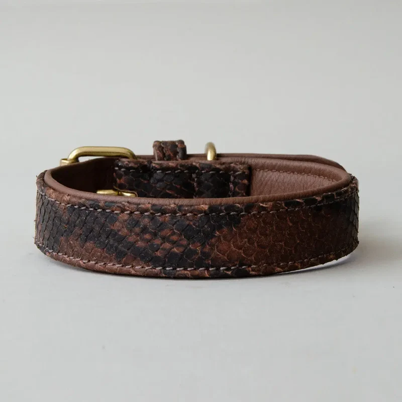 Gepolstertes Lederhalsband "Fake-Snake" DARK