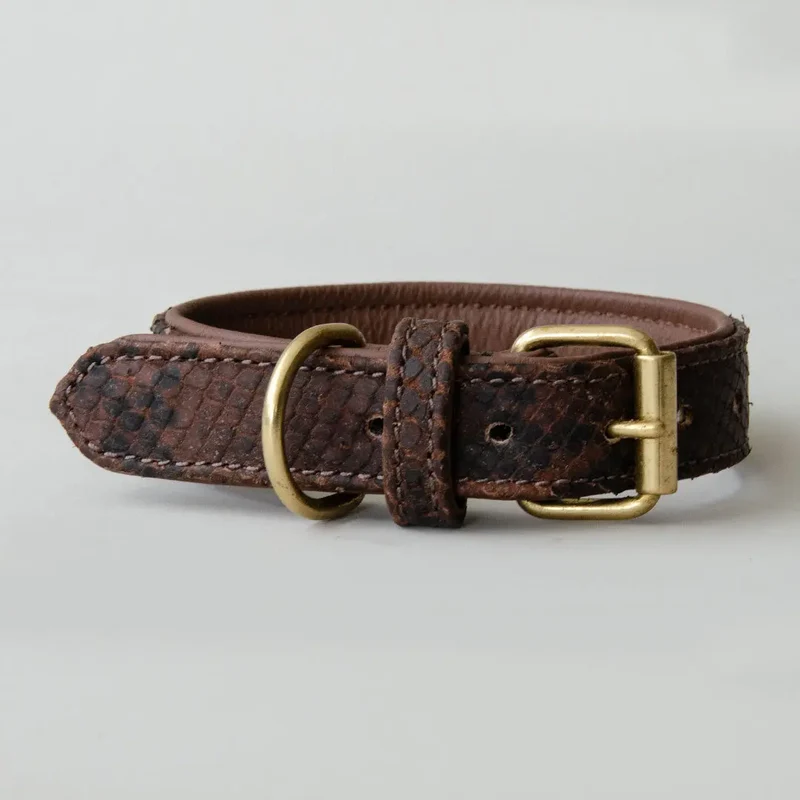 Gepolstertes Lederhalsband "Fake-Snake" DARK
