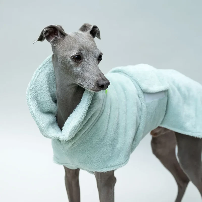 "Nikki" - der Bademantel für Hunde