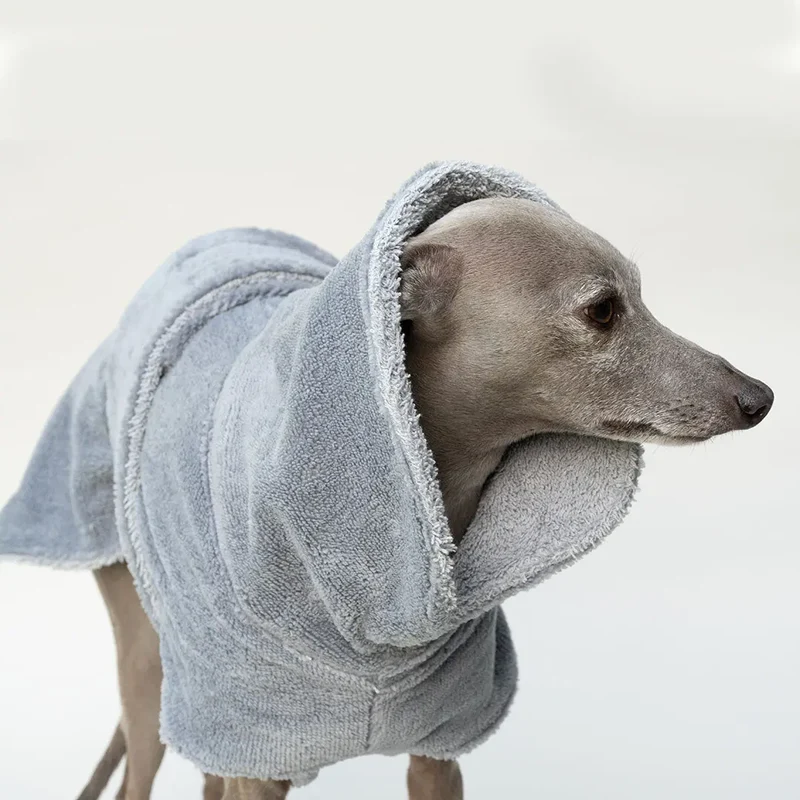 "Nikki" - der Bademantel für Hunde