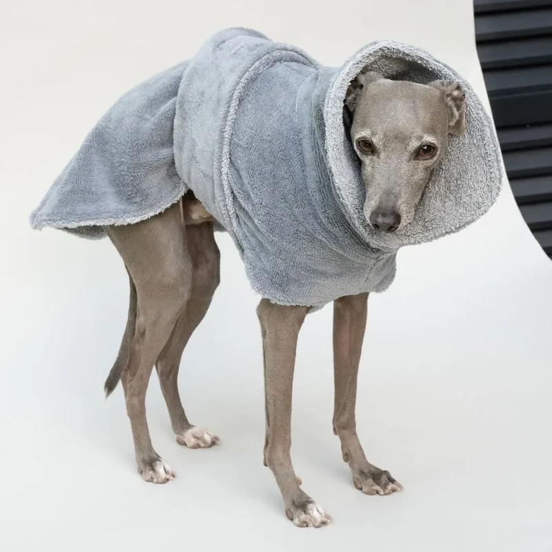 "Nikki" - der Bademantel für Hunde
