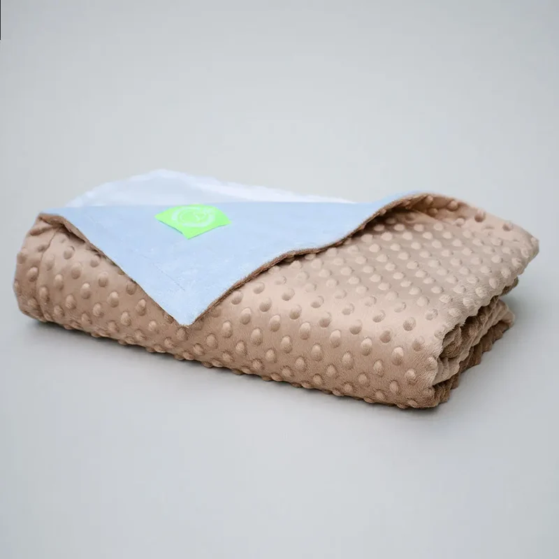 Die kuschelige Wendedecke "2 Sides" beige-bleu