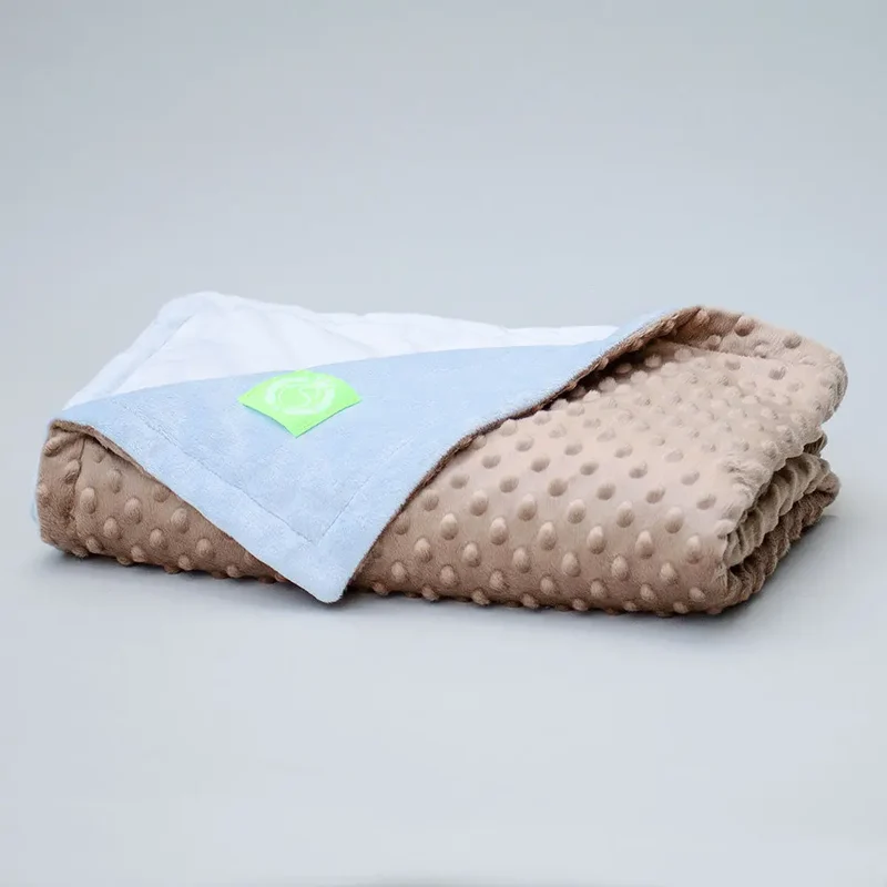 Die kuschelige Wendedecke "2 Sides" beige-bleu