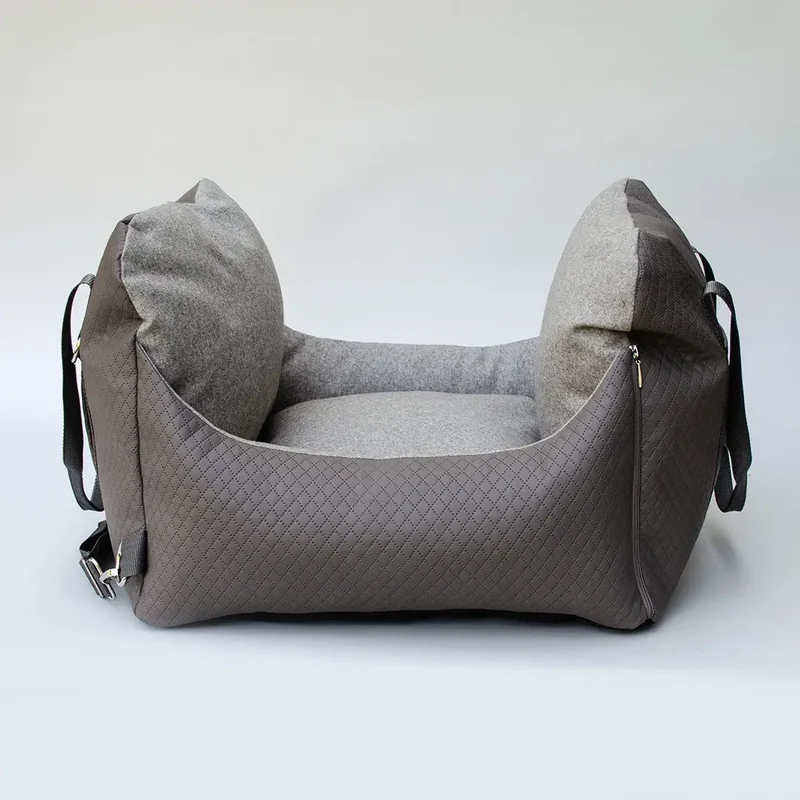 ISOFIX-Hundeautositz „Travel Deluxe" – Flanell Exclusive
