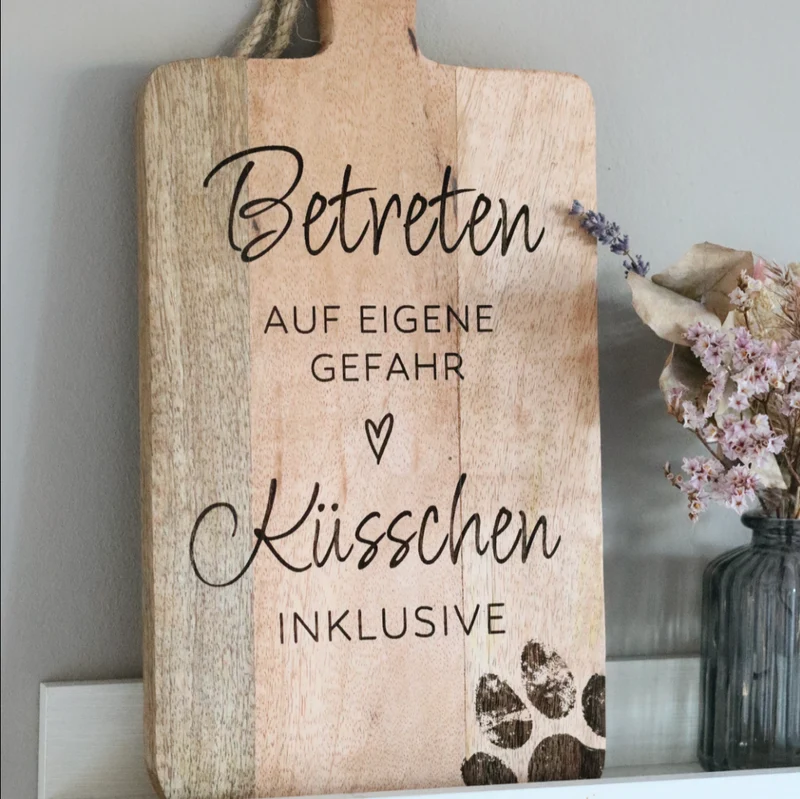 Dekobrett „Betreten auf eigene Gefahr – Küsschen inklusive“