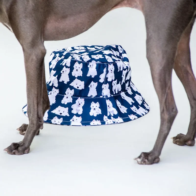 "Happy Hat" mit Hundemotiven