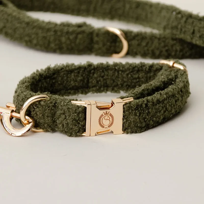Kuscheliges Hundehalsband „Teddybaer“ -oliv