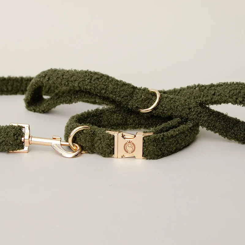 Kuscheliges Hundehalsband „Teddybaer“ -oliv