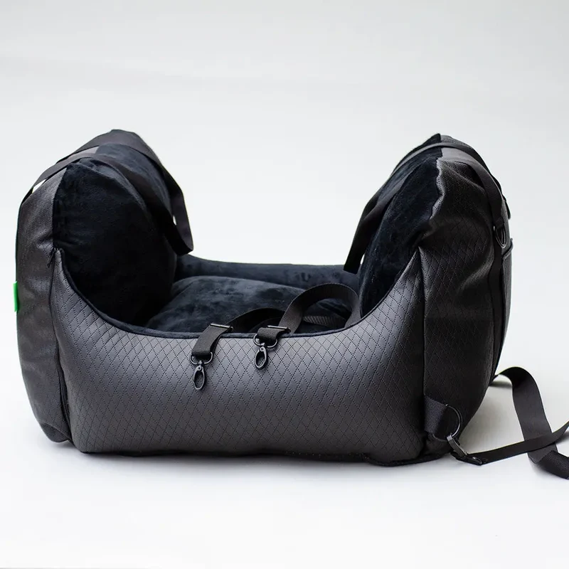 ISOFIX-Hundeautositz „Travel Deluxe" – Black Magic