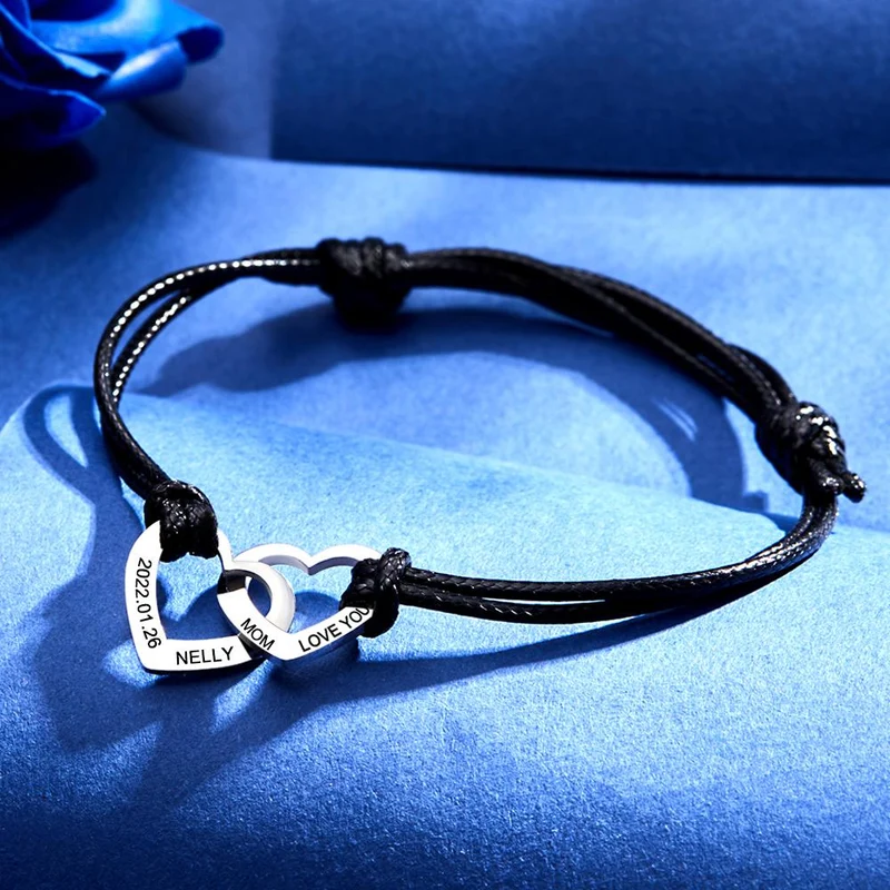 Armband mit zwei Liebesherzen, personalisierbar mit Namen & Datum