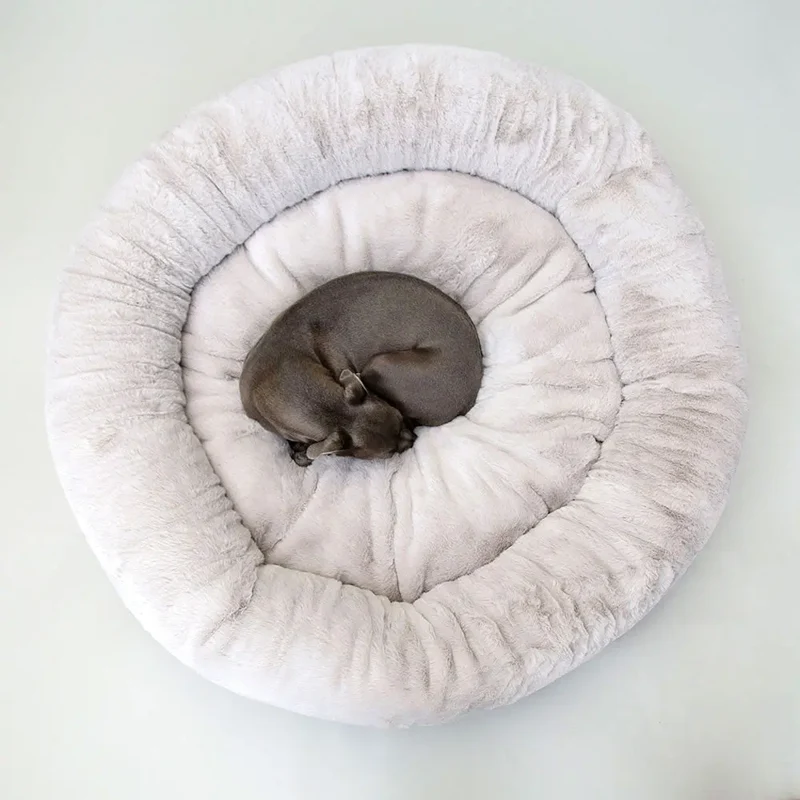 Das flauschige Hundebett „Day Dream“ - taupe