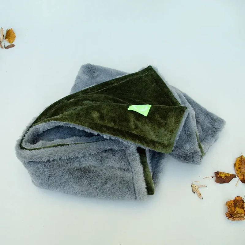 Luxus Hundedecke "Plaid - Deluxe" oliv-grey