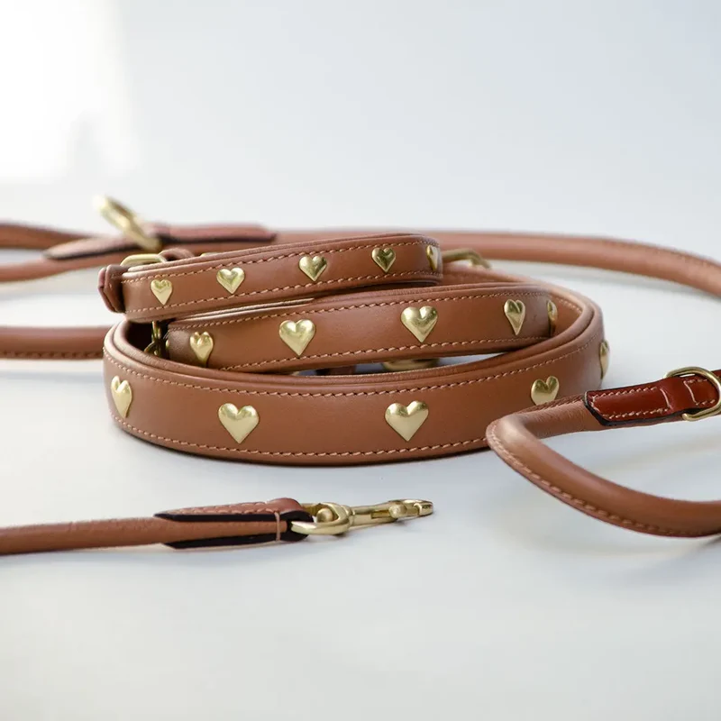Gepolstertes Lederhalsband "Heart of Gold" - Tan